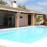 La Quinta Casa Com Piscina Privada Nyaraló *